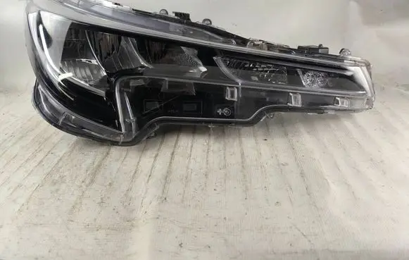 Toyota Corolla E210 E21 Headlight/headlamp 8111002S60 90119224