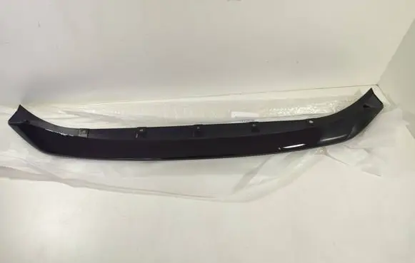 Maserati Ghibli Front bumper lip 670098966