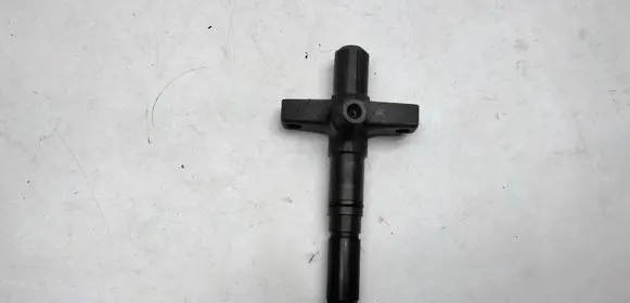 Mitsubishi Pajero Fuel injector 082Z484410