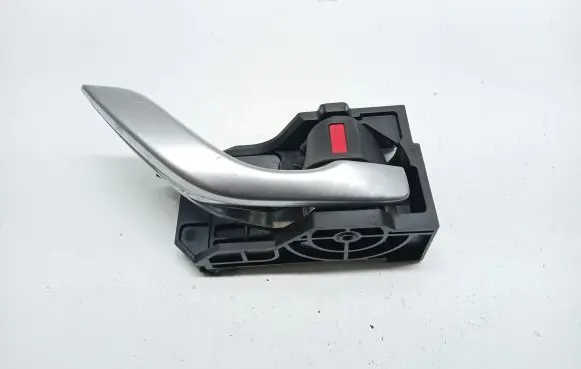 Mazda CX-5 Front door interior handle T8314