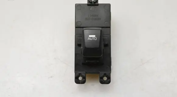 KIA Ceed Electric window control switch 49D5101000