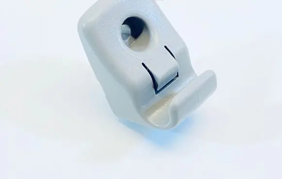 Subaru Forester SG Sun visor clip/hook/bracket 92018AE020NE