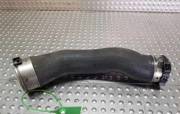 BMW 1 F20 F21 Intercooler hose/pipe S26370814 7810616