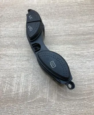 Ford Focus Windscreen/window heater switch 98AG19A945B