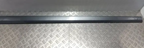 Mercedes-Benz E W211 Front door trim (molding) A2116900962