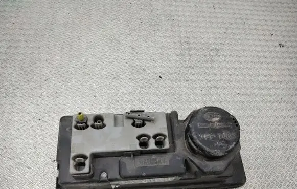 Mercedes-Benz C W202 Central locking vacuum pump 2108001548