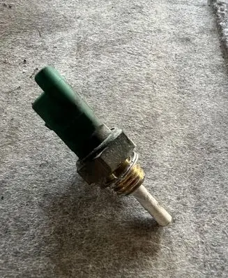 Opel Astra H Coolant temperature sensor 