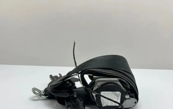 Seat Alhambra (Mk2) Front seatbelt 7N1857705 13122016 0C3331000059