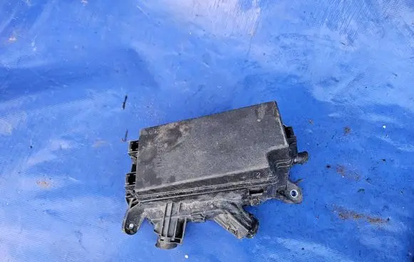 Toyota Prius (XW50) Fuse box set