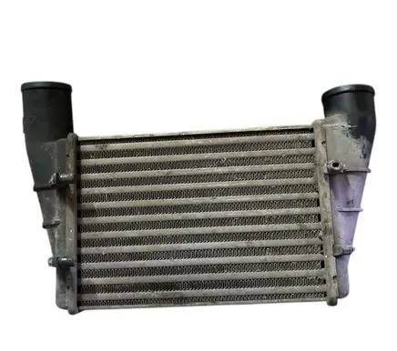 Volkswagen PASSAT B5 Intercooler radiator 058145805a