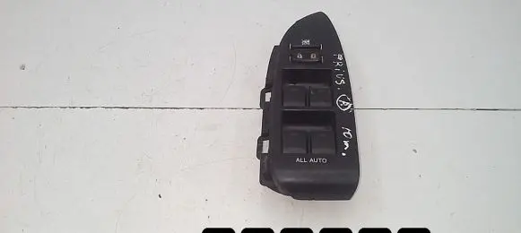 Toyota Prius (XW30) Electric window control switch 8404033080