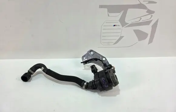 BMW X5 G05 Water pump 