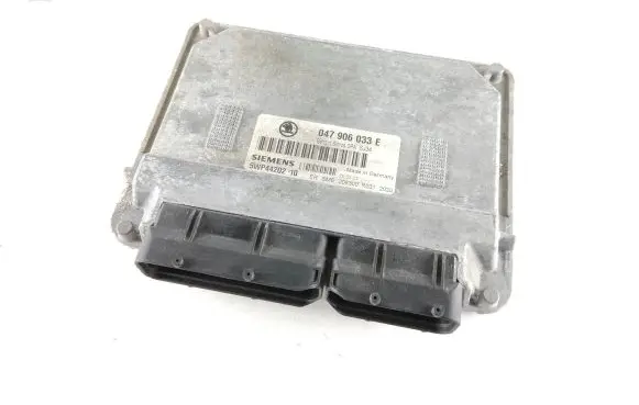 Skoda Fabia Mk1 (6Y) Engine control unit/module 047906033E 5WP4420210