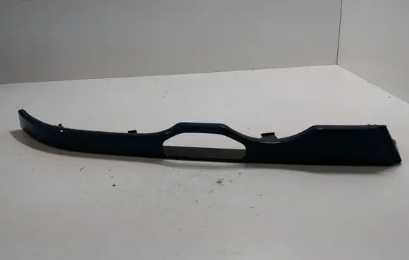 BMW 3 E46 Under headlight/headlamp trim 8231044A