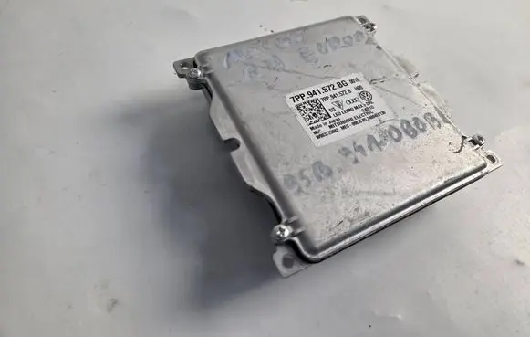 Porsche Macan (95B) LED ballast control module 7PP941572BG 7PP941572B W003T25082