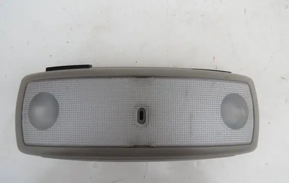 Volvo V70 Rear seat light 39859713 271109 073707