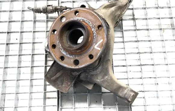 Opel Signum Front wheel hub spindle knuckle 