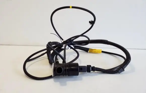 Opel Vivaro Windscreen/windshield washer pump 9811794980
