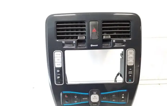 Nissan Leaf I (ZE0) Climate control unit 275003ND0B