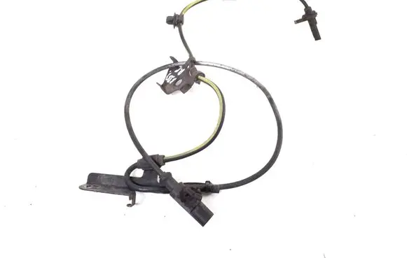 Toyota Avensis T270 ABS brake wheel speed sensor 89542-02061