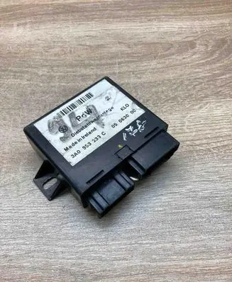 Volkswagen PASSAT B4 Alarm control unit/module 3A0953233C