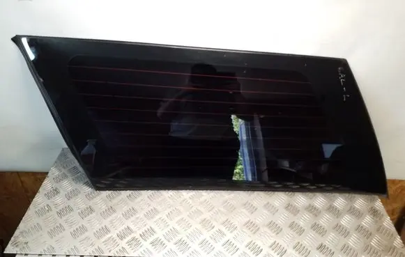 Mitsubishi Grandis Rear side window