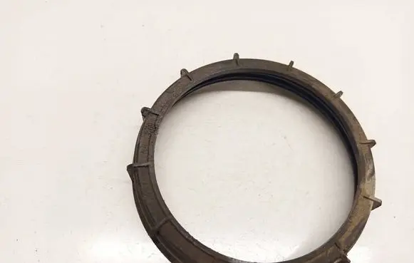 Renault Clio III In tank fuel pump screw locking ring/nut 09701687000
