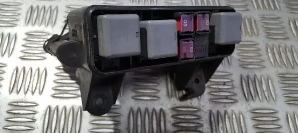 Toyota Avensis Verso Fuse box set