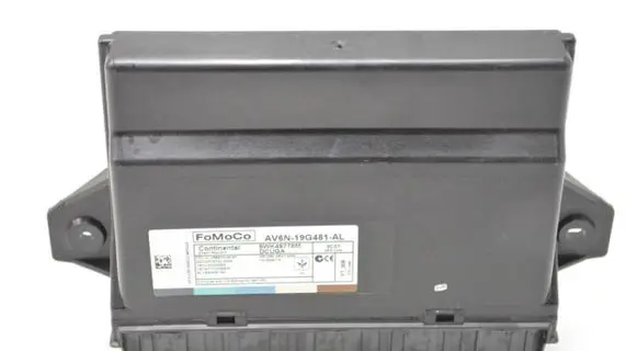 Ford Focus Comfort/convenience module AV6N19G481AL
