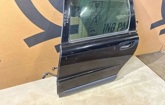 Rear door