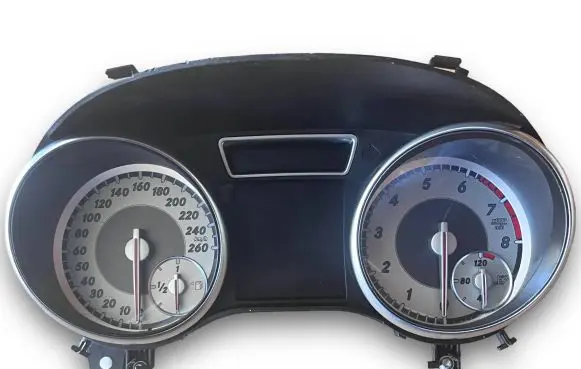 Mercedes-Benz CLA C117 X117 W117 Speedometer (instrument cluster) 1030052182