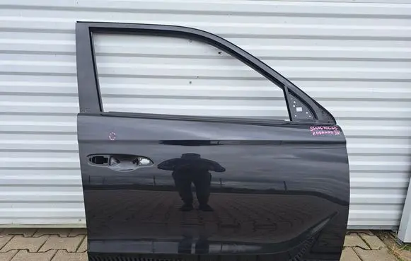 SsangYong Korando Front door