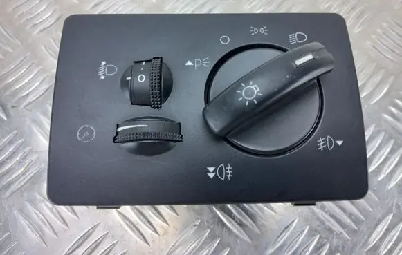Ford Focus C-MAX Light switch 3M5T13A024DB