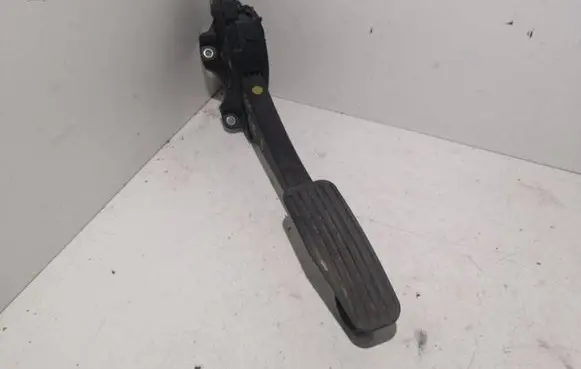 Volvo S60 Accelerator throttle pedal 30715175 6PV00954800