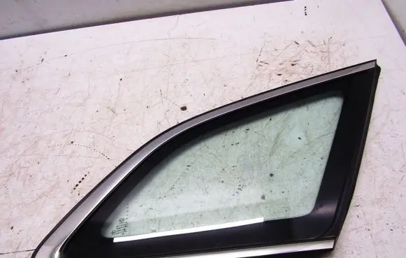 KIA Ceed Rear side window