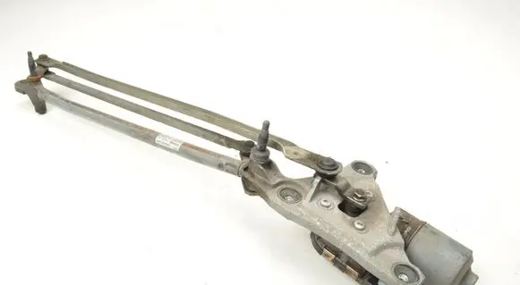Volvo V50 Front wiper linkage and motor 31253518