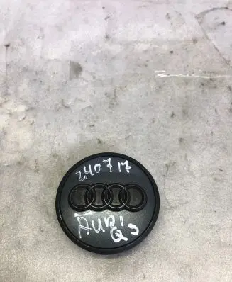 Audi Q3 F3 Original wheel cap 8w0601170