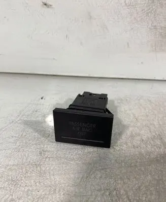Volkswagen Touareg I Passenger airbag on/off switch 7L6919235B