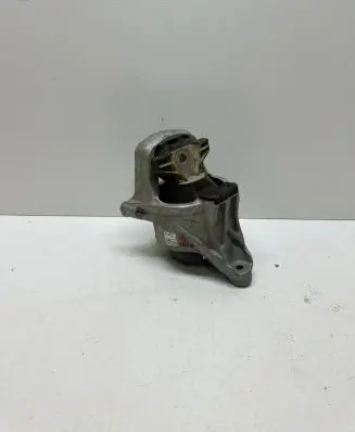 Audi A4 S4 B9 Engine mount bracket 8W0199372CD