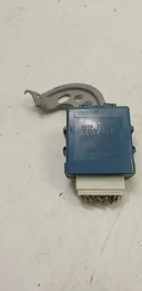 Toyota Yaris Door control unit/module 859800D050