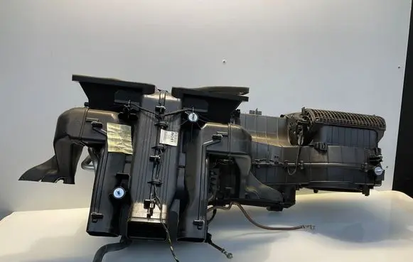 Mercedes-Benz B W246 W242 Interior heater climate box assembly A2468301700 2468301700