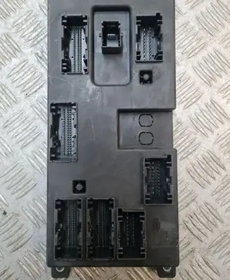 Jaguar XE Comfort/convenience module GX7314F041AJ