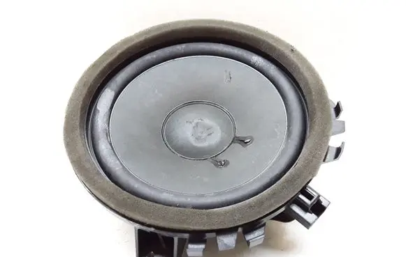 Volvo V70 Front door speaker 30657445