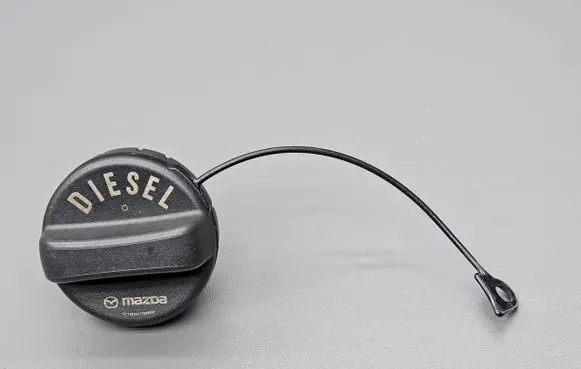 Mazda 3 III Fuel tank filler cap 