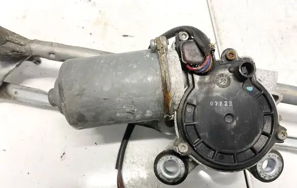Chevrolet Captiva Wiper motor
