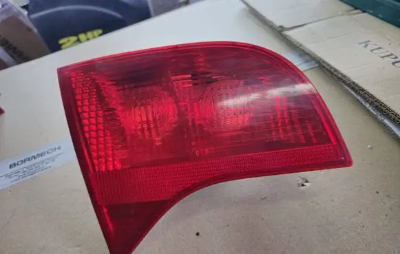 Audi A4 S4 B7 8E 8H Tailgate rear/tail lights 8E9945093