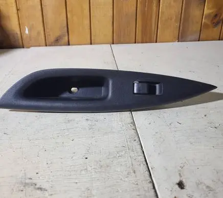 Mazda 6 Electric window control switch GJ6A685L6