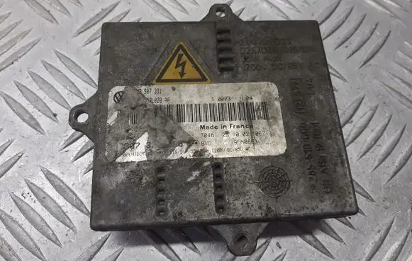 Volkswagen Sharan Voltage converter inverter 2285510G00