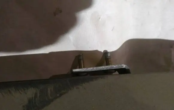 Ford Mondeo Mk III Tailgate/trunk/boot hinge