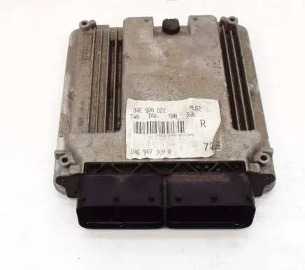 Audi A4 S4 B9 8W Engine control unit/module 04E907309R 04E906022